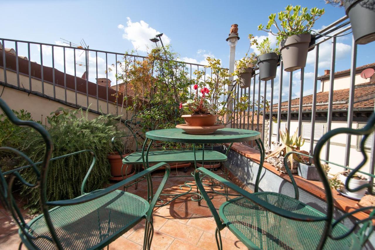 Appartamento Residenza Al Pavone Luxury With Terrace Lucca Esterno foto